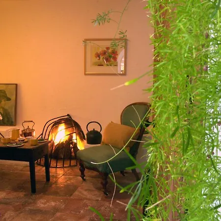 בית כפרי Crocnaraw Country House *